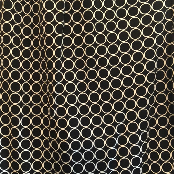 Banana Republic silk shell with tie - Picture 7 of 8